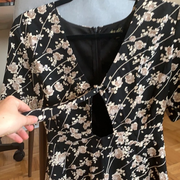 Like new black floral romper with cutout - Picture 2 of 4